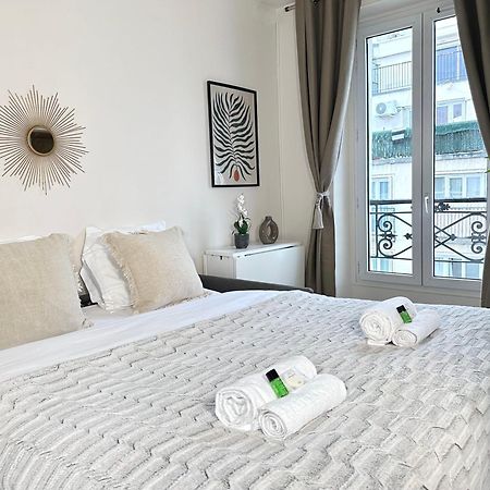 Appartamento Welcoming & Cosy Flat Near Republique Parigi Esterno foto