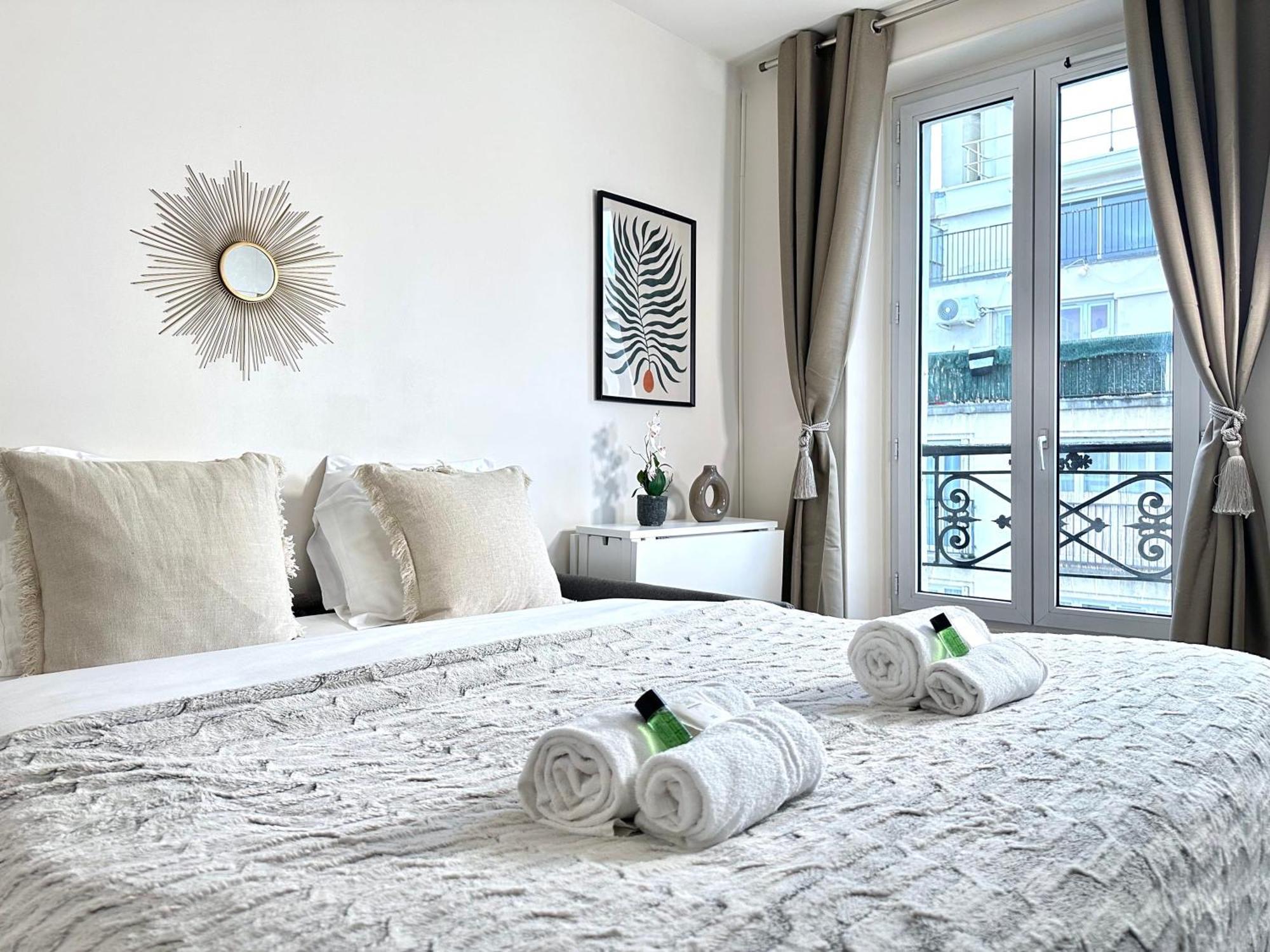 Appartamento Welcoming & Cosy Flat Near Republique Parigi Esterno foto