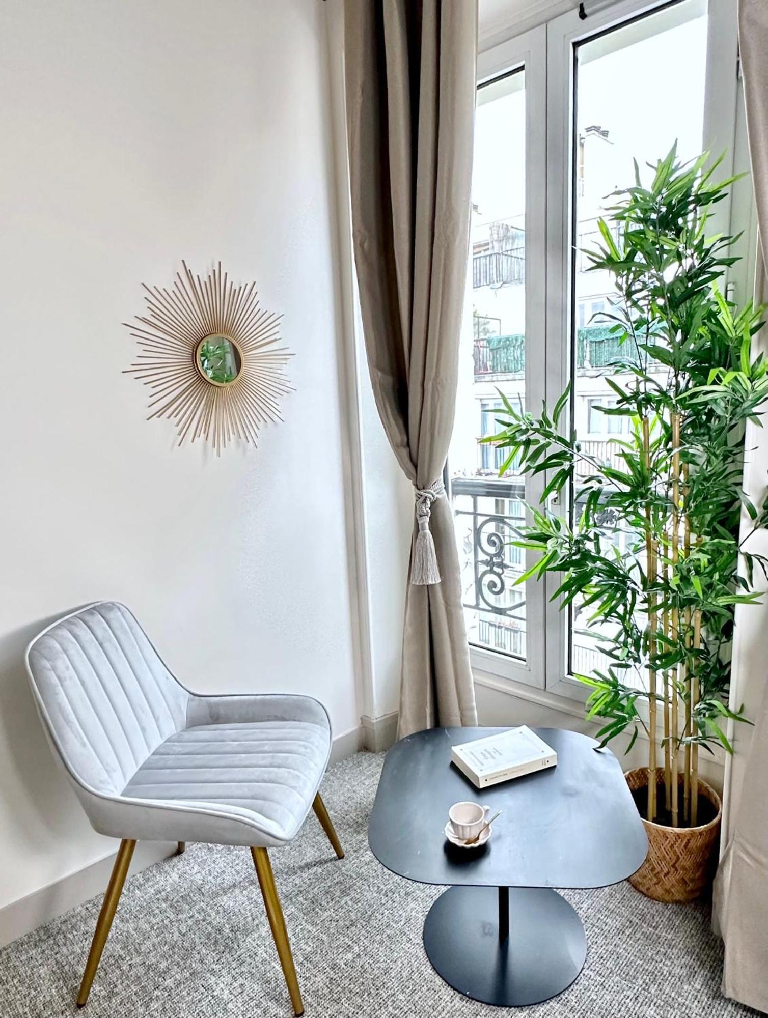 Appartamento Welcoming & Cosy Flat Near Republique Parigi Esterno foto
