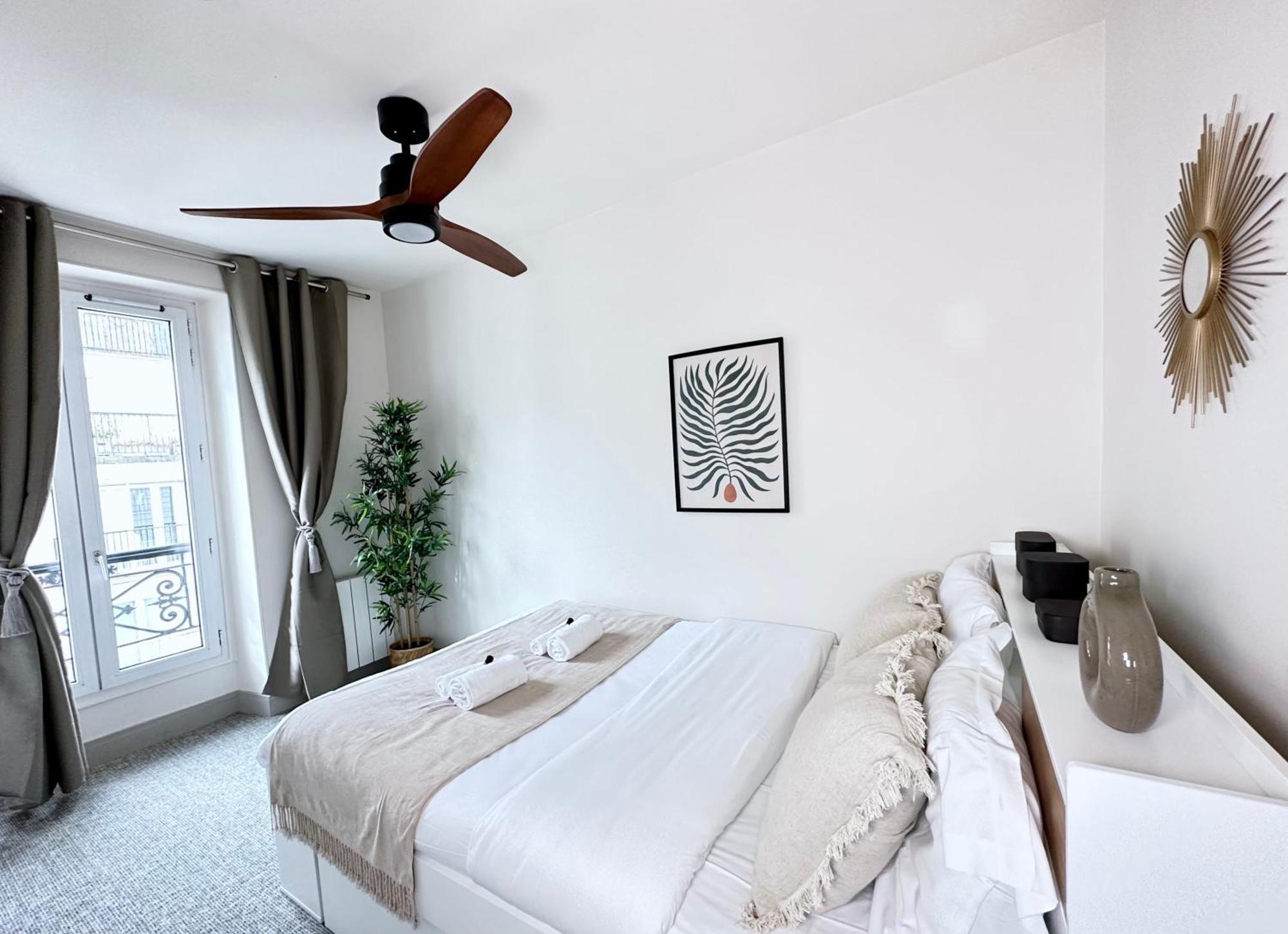 Appartamento Welcoming & Cosy Flat Near Republique Parigi Esterno foto